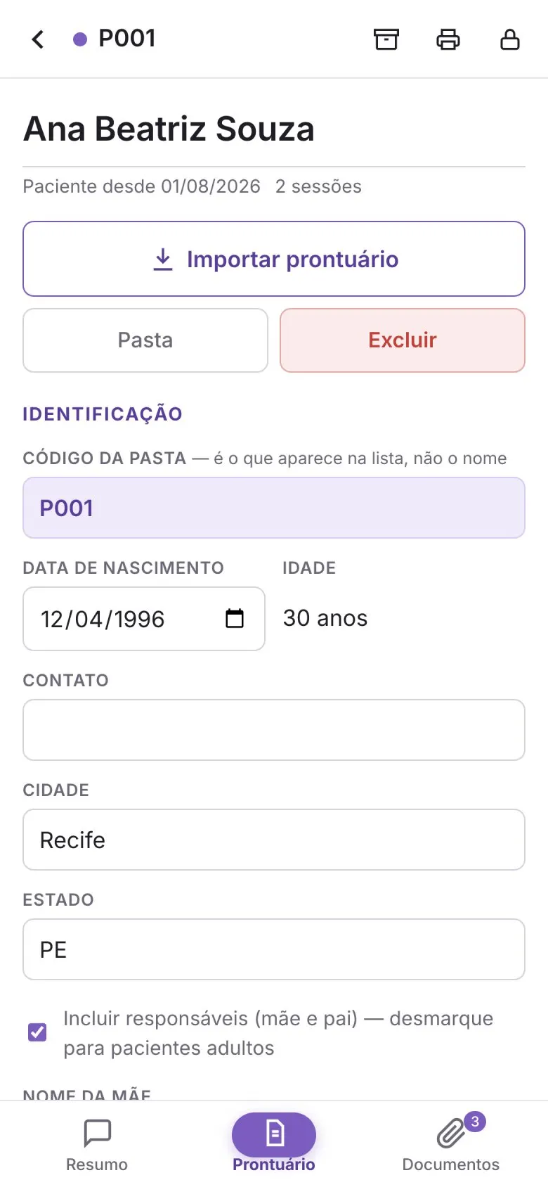 Prontuário da paciente fictícia no celular